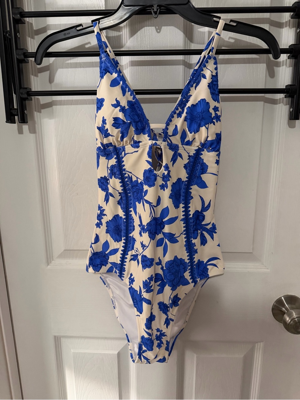 Cupshe White One-Piece Swimsuit with Blue Floral Print
